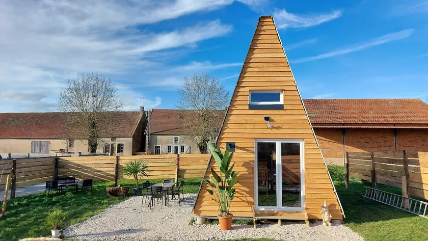 A-frame house - Image 1