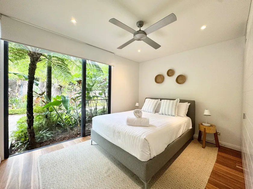 Kiah Beachside - Heated Pool & ocean glimpses - Image 1