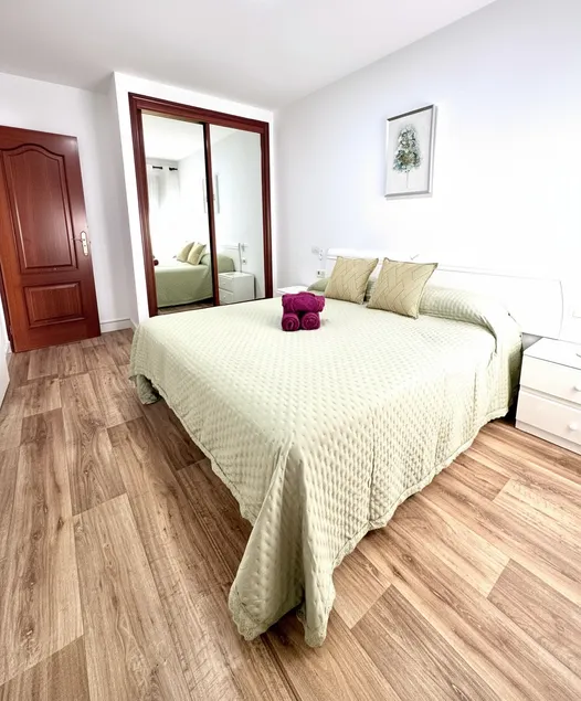 Apartment with air conditioning and Beach nearby. - Image 1