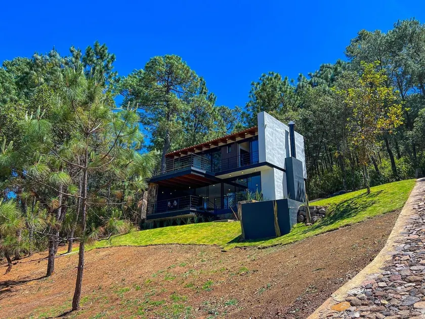 Maximus Cabin. - Image 1