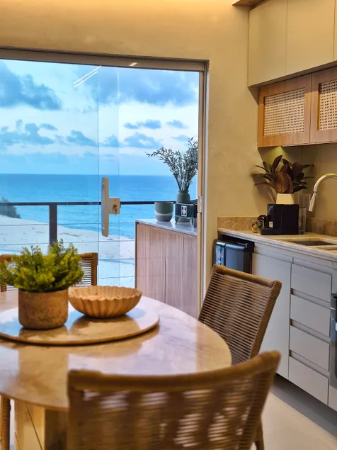 Beachfront apartment on a paradise beach - Image 1