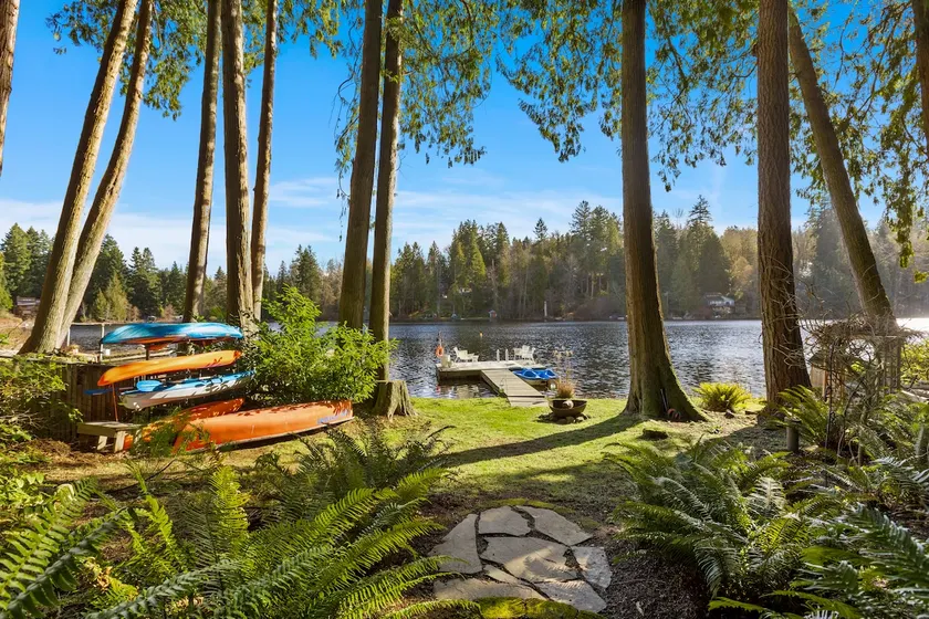 Lakefront Cottages /dock/kayaks/grill/firepit/view - Image 1
