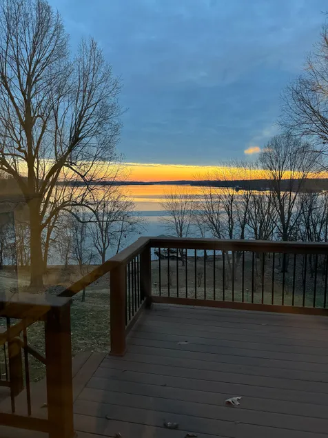 Lake Barkley Paradise: Views & Solitude - 5 Beds - Image 1