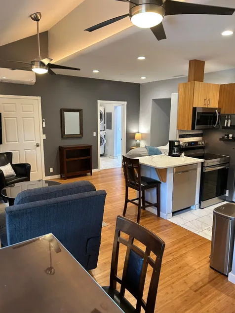 Cozy Studio in Quiet Community - Image 1