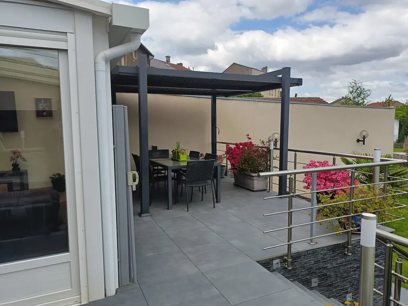 Cozy single-story home + terrace near Amnéville - Image 1