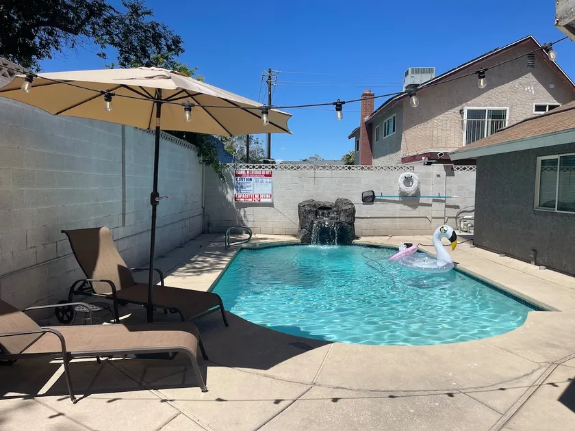 4 Bedroom Vegas Retreat w/ Pool! - Image 1