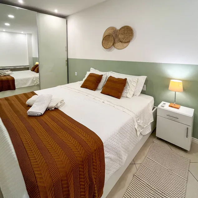 Modern Botafogo Retreat • King Bed • Near Urca - Image 1