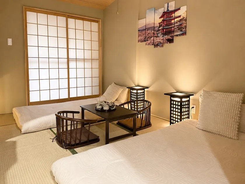 Japanese Tatami Stay 3 Beds Zen Style - Image 1