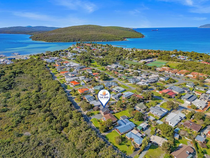 Holly's Beach House by the BnB Collection - Image 1