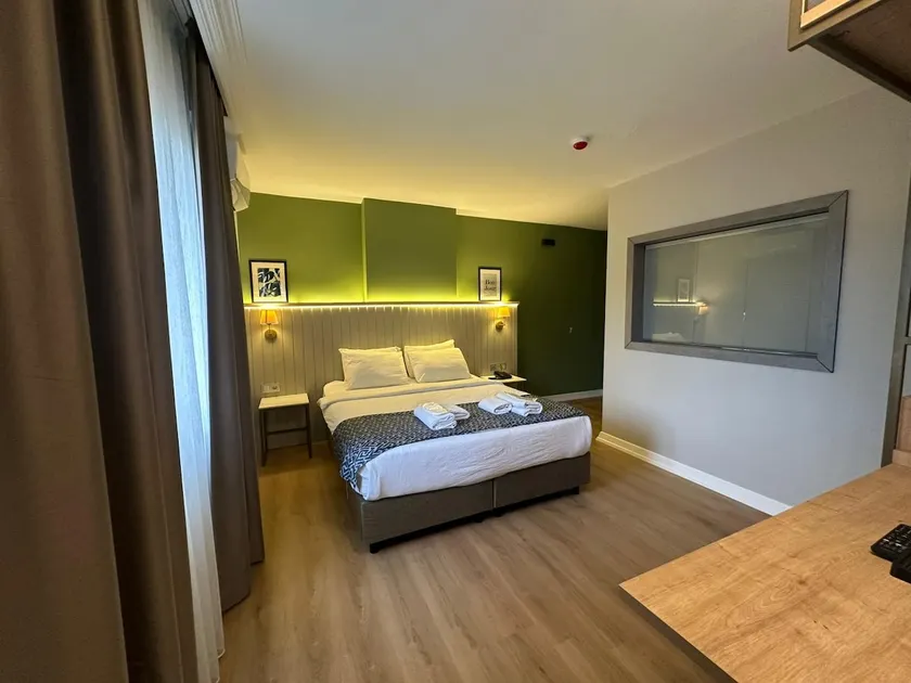 Best Spacious Room to Watch the City from the Balcony - Image 1