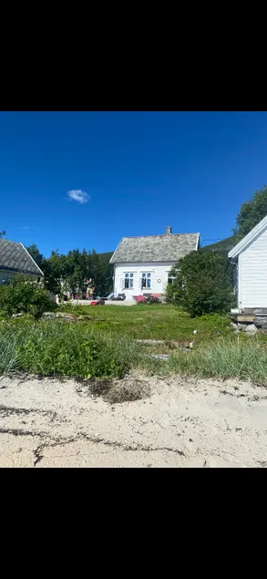 House on Senja with private sandy beach right outside. - Image 1
