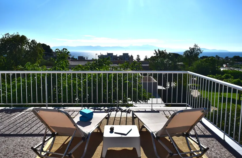 Stunning Seaview Apartment in Mati, Nea Makri - Image 1