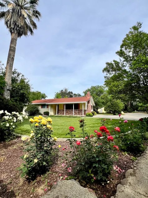 The Wingate Ranch - Charming Orchard Retreat - Image 1