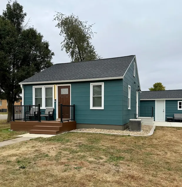6th Street Retreat - Image 1