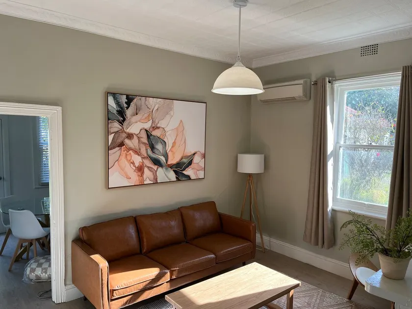 Beautiful cottage in East Orange - Image 1