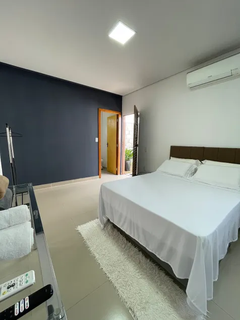 Suite with individual entrance! - Image 1