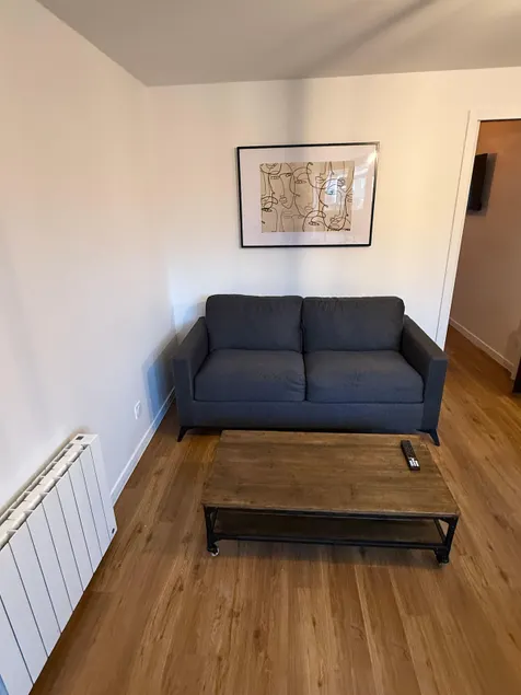 Le Saint Laurent apartment - Image 1