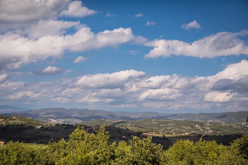 Panoramic apartment with a view of the sky and the earth - Image 1