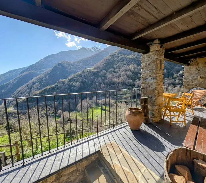 Casa Rústica y Chic con Chimenea y Vistas Panorámicas de La Vall de Boí - Image 1