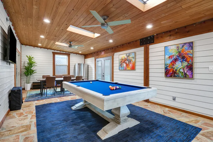 Ultimate Retreat Game Room Fire Pit BBQ Office - Image 1
