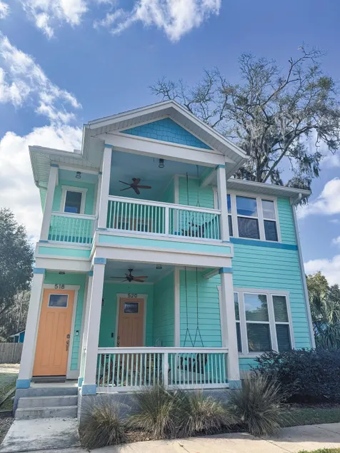 The Orange Blossom Suite Near UF Shands D-town - Image 1