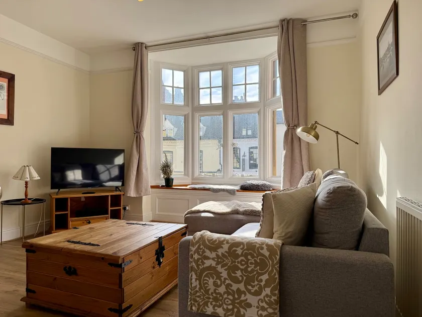 Spacious, Central 1Bed Worcester - Free Parking - Image 1