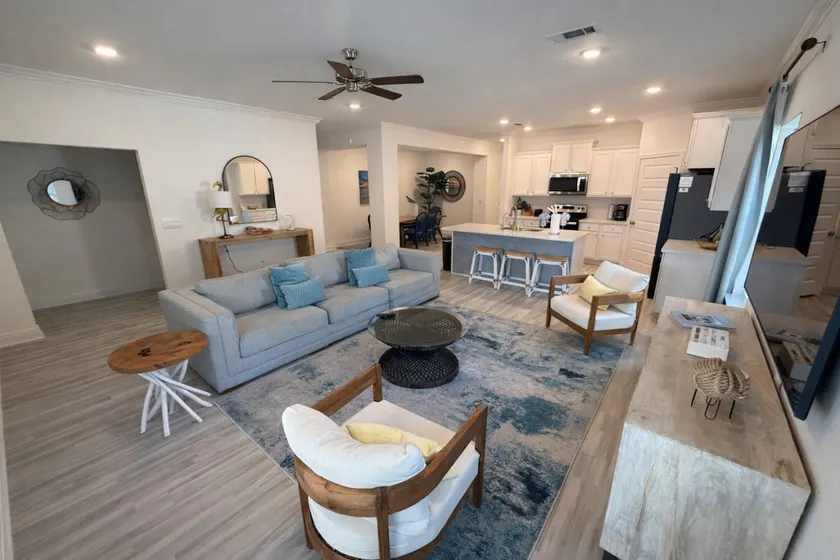 The Sandpiper Hideaway - Community Pool - Image 1