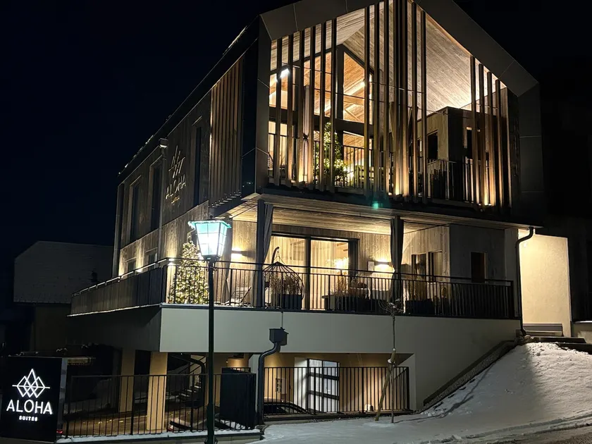 Aloha Suites / with garden, private sauna, and hot tub - Image 1