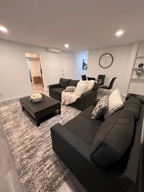 2 Bdr basement suite, brand new $165 per night - Image 1