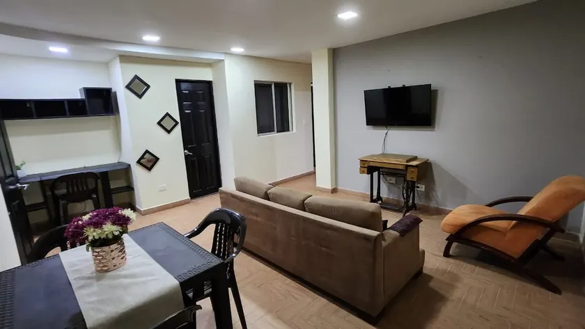 Entire apartment. - Image 1