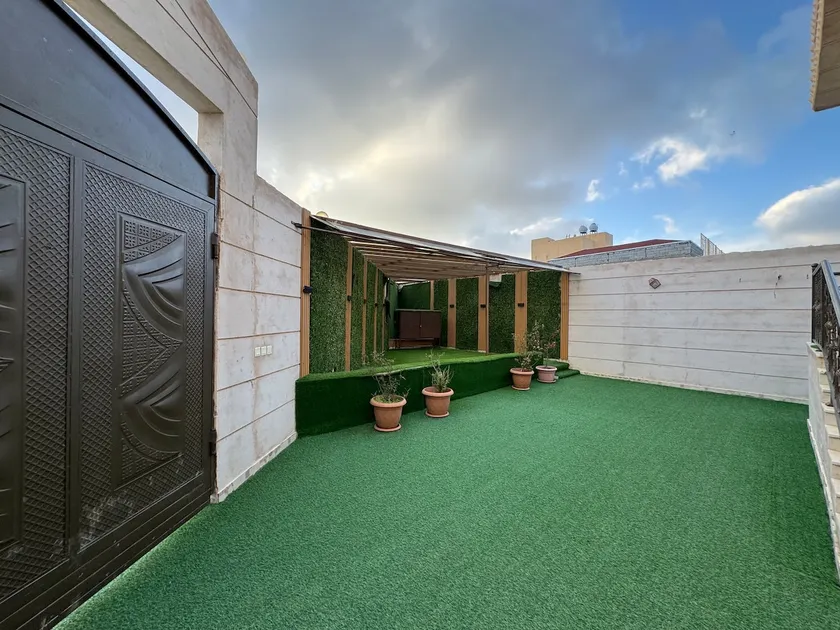 Naseem Al Hada 4 bedrooms and 2 Councils - Image 1