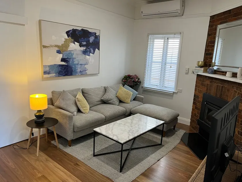 East Orange Comfort and Luxury - Image 1