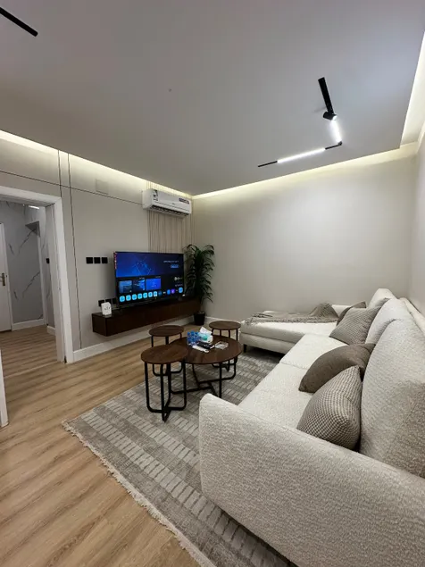 2BR | stylish stay w/distinctive location - Image 1