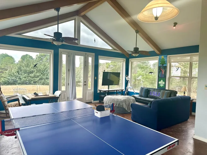 Winterberry Hideaway-King Bed- Sleeps 12+ - Image 1