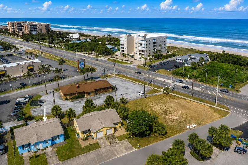Beachside Retreat - Private Path to Ocean (200ft!) - Image 1