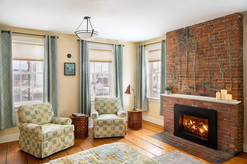 Parlor Suite - Image 1
