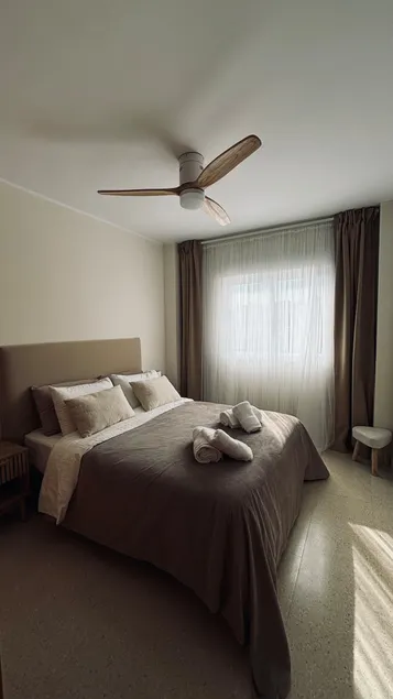 Luna home - Image 1