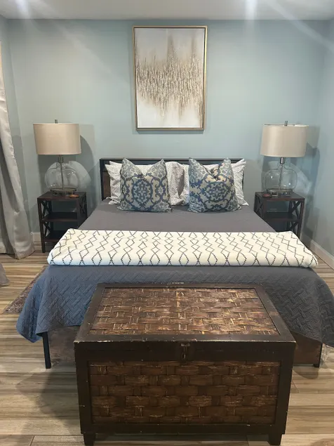 Downtown Naples Oasis – 5 Mins to the Beach! - Image 1