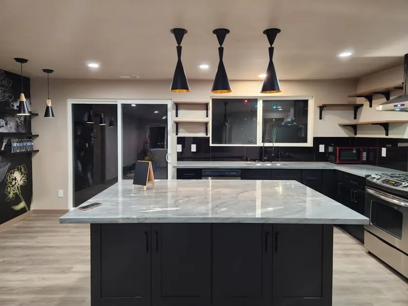lovely house - Image 1