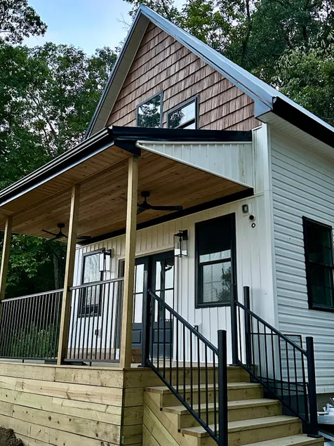 The Farmview Cabin - Image 1