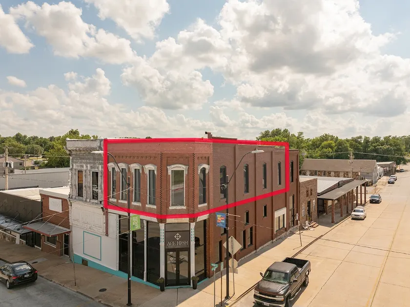 Loft 104 - Image 1