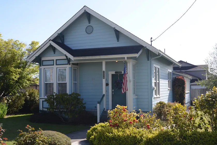 Beauregard, Charming Victorian Home in Ferndale - Image 1
