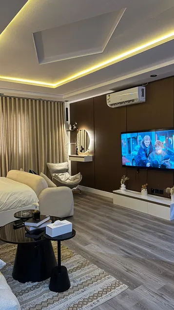 Quiet and elegant studio with (self check-in). - Image 1