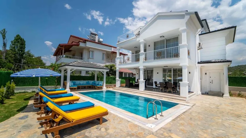 Çalış Beach Zeybek Villa - Image 1