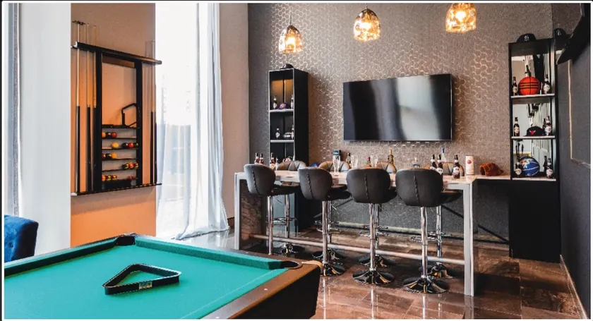 Junior Penthouse Suite - Image 1