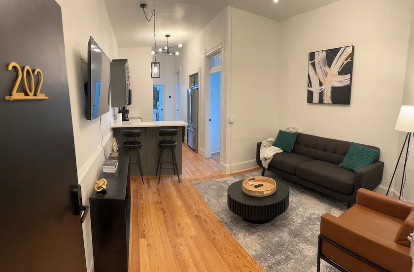 Newly Renovated Downtown Loft! - Image 1