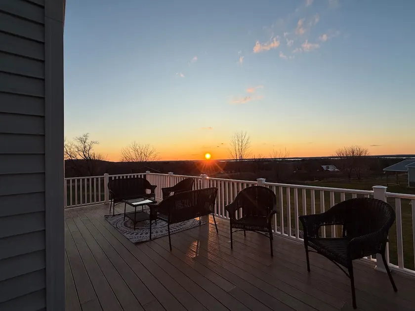 The Lakeview House, Stunning Views, Game Room - Image 1
