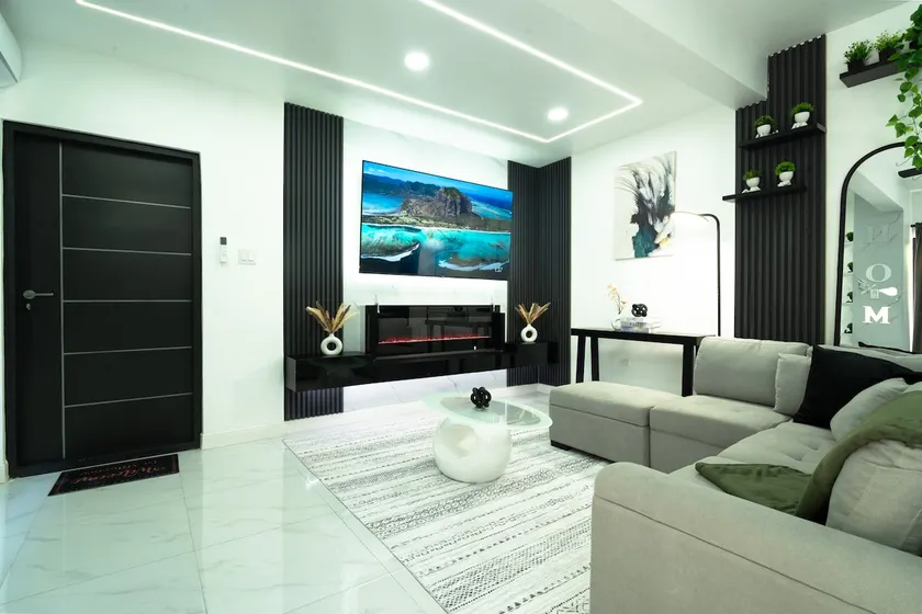Affluence - Lux 1Bd MoBay Apt(Central+RooftopPool) - Image 1