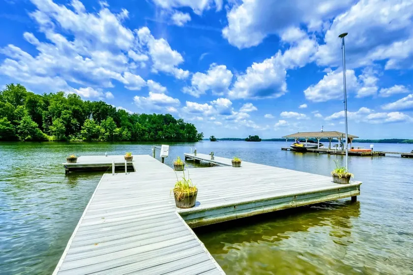 Lakefront Lake Anna Views, Dock, Beach, Firepit - Image 1