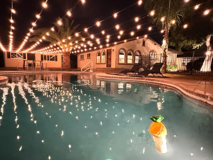 Luxurious Pool Villa 4Bed Pool BBQ big yard - Image 1